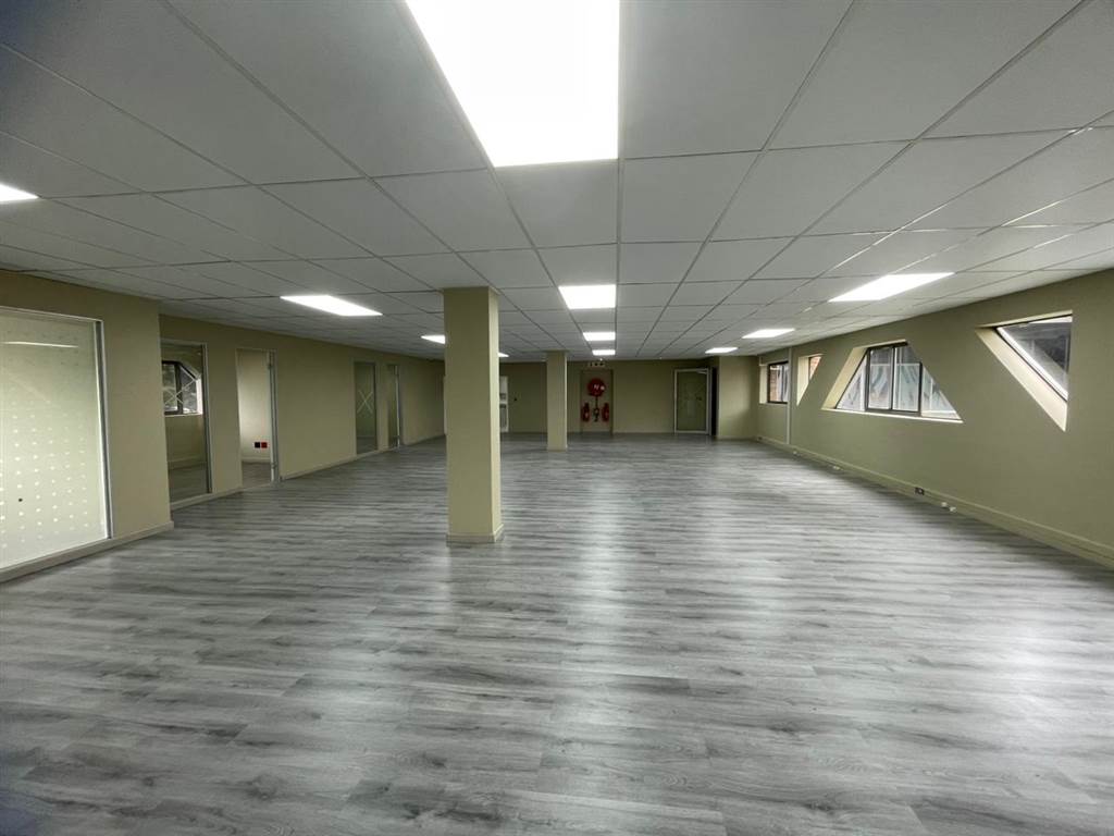 255  m² Commercial space in Ferndale photo number 24