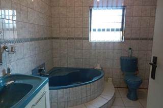 4 Bed House in Empangeni Central photo number 11