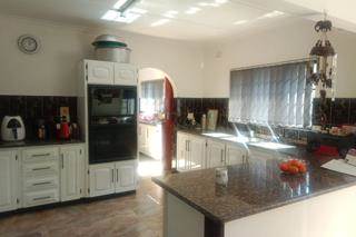 4 Bed House in Empangeni Central photo number 3