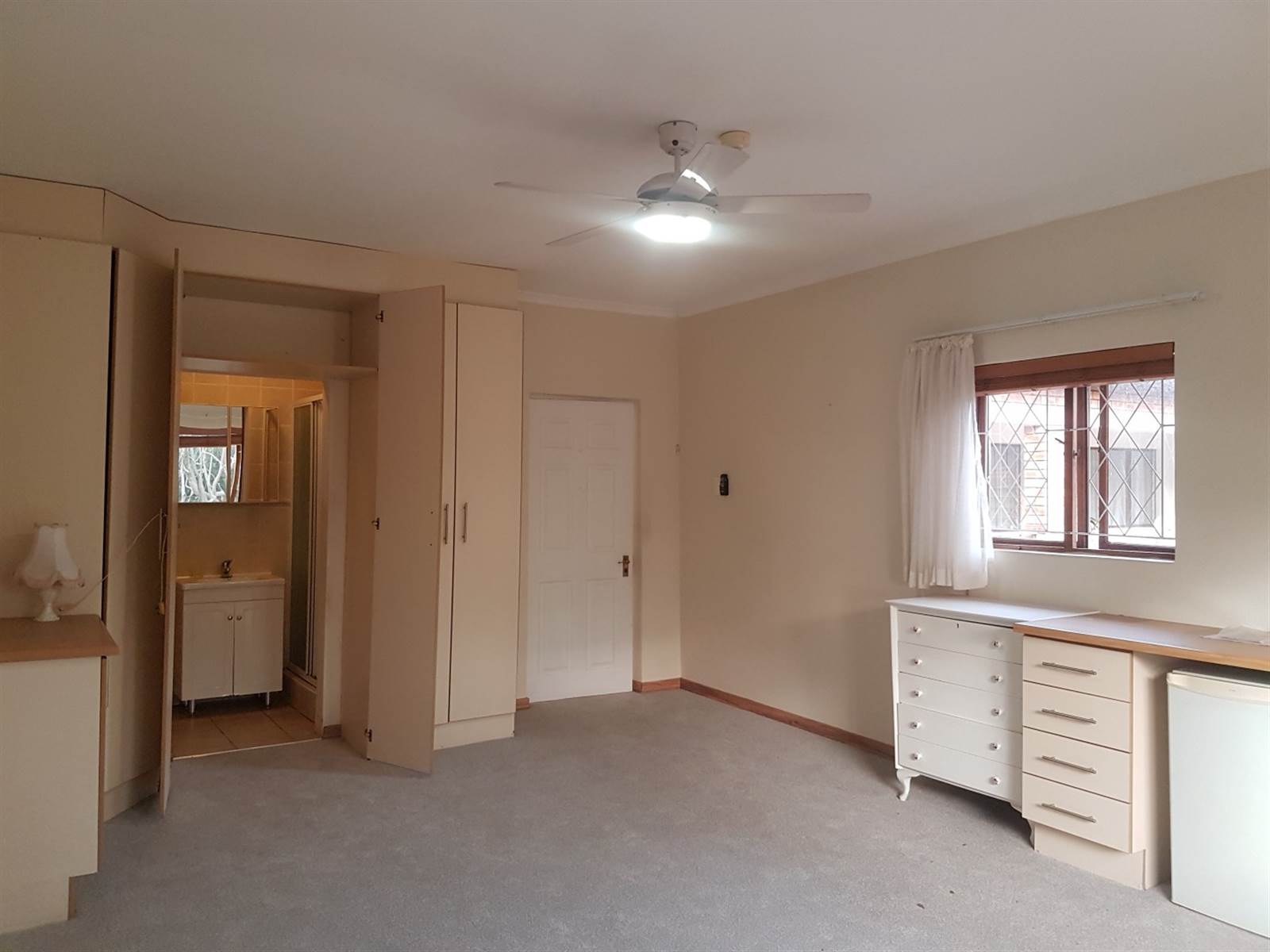 1 Bed Apartment in Umgeni Park photo number 6