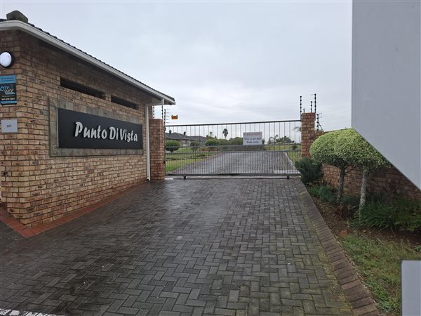 2 Bedroom Townhouse 2 Bedroom Townhouse