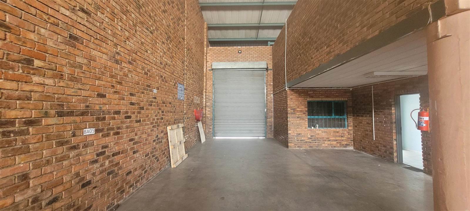 410  m² Industrial space in Stormill photo number 5
