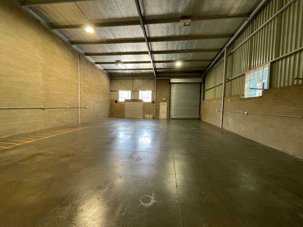 374  m² Industrial space in Kya Sands photo number 5