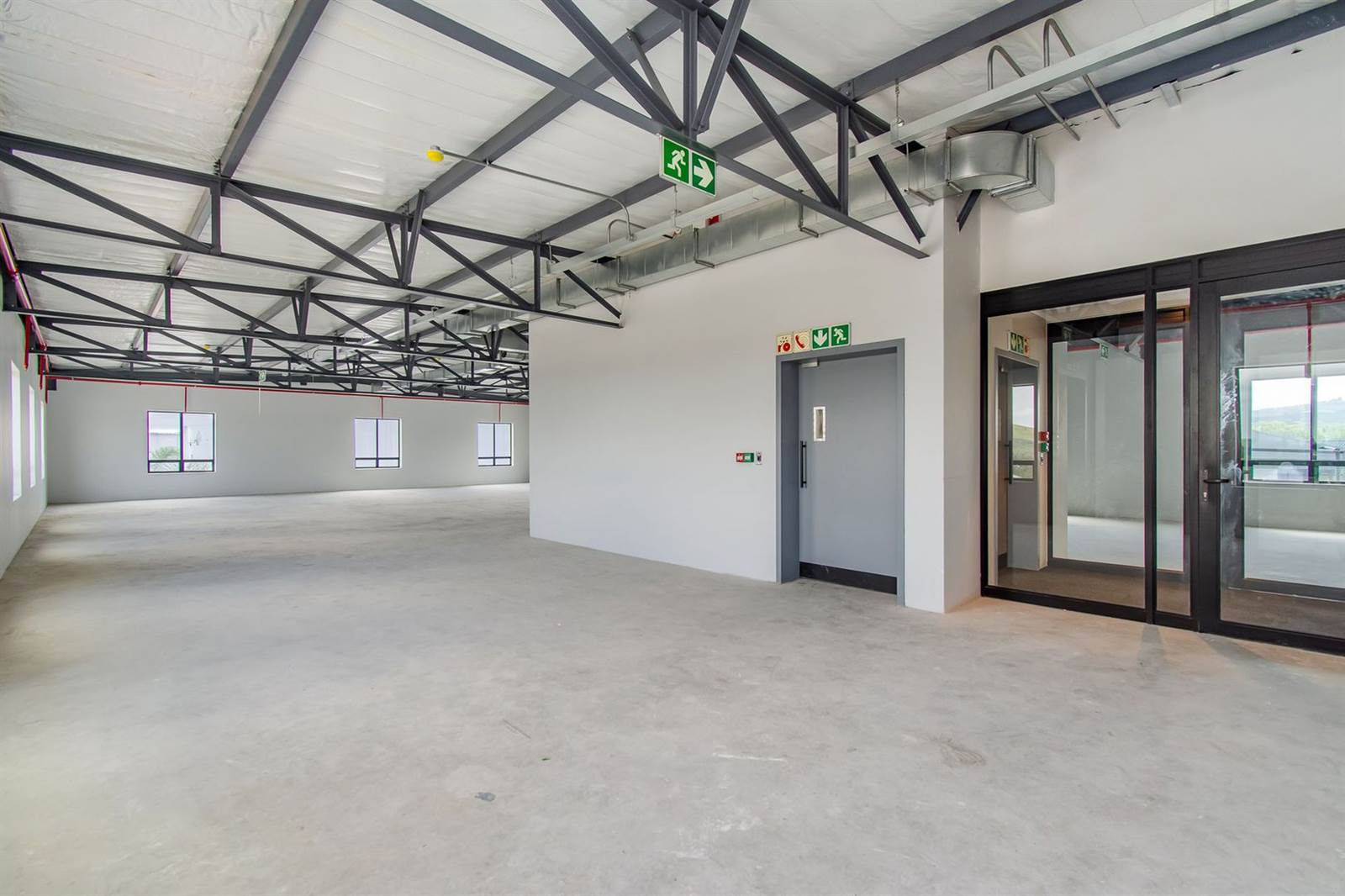 279  m² Office Space in Stellenbosch Central photo number 5