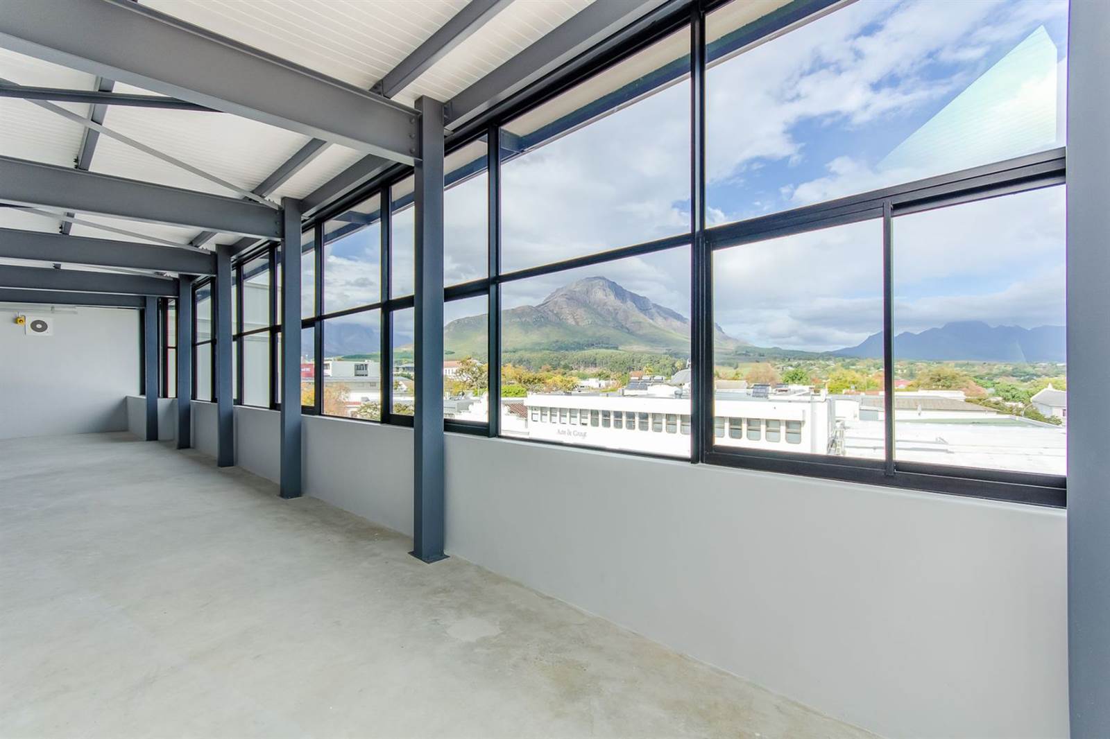 279  m² Office Space in Stellenbosch Central photo number 24