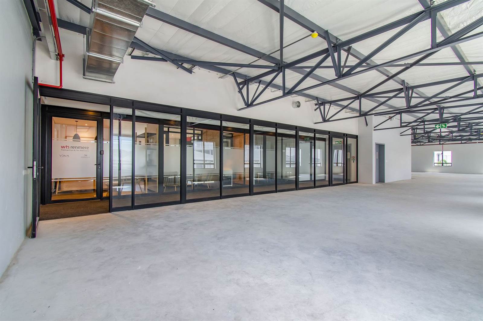 279  m² Office Space in Stellenbosch Central photo number 7