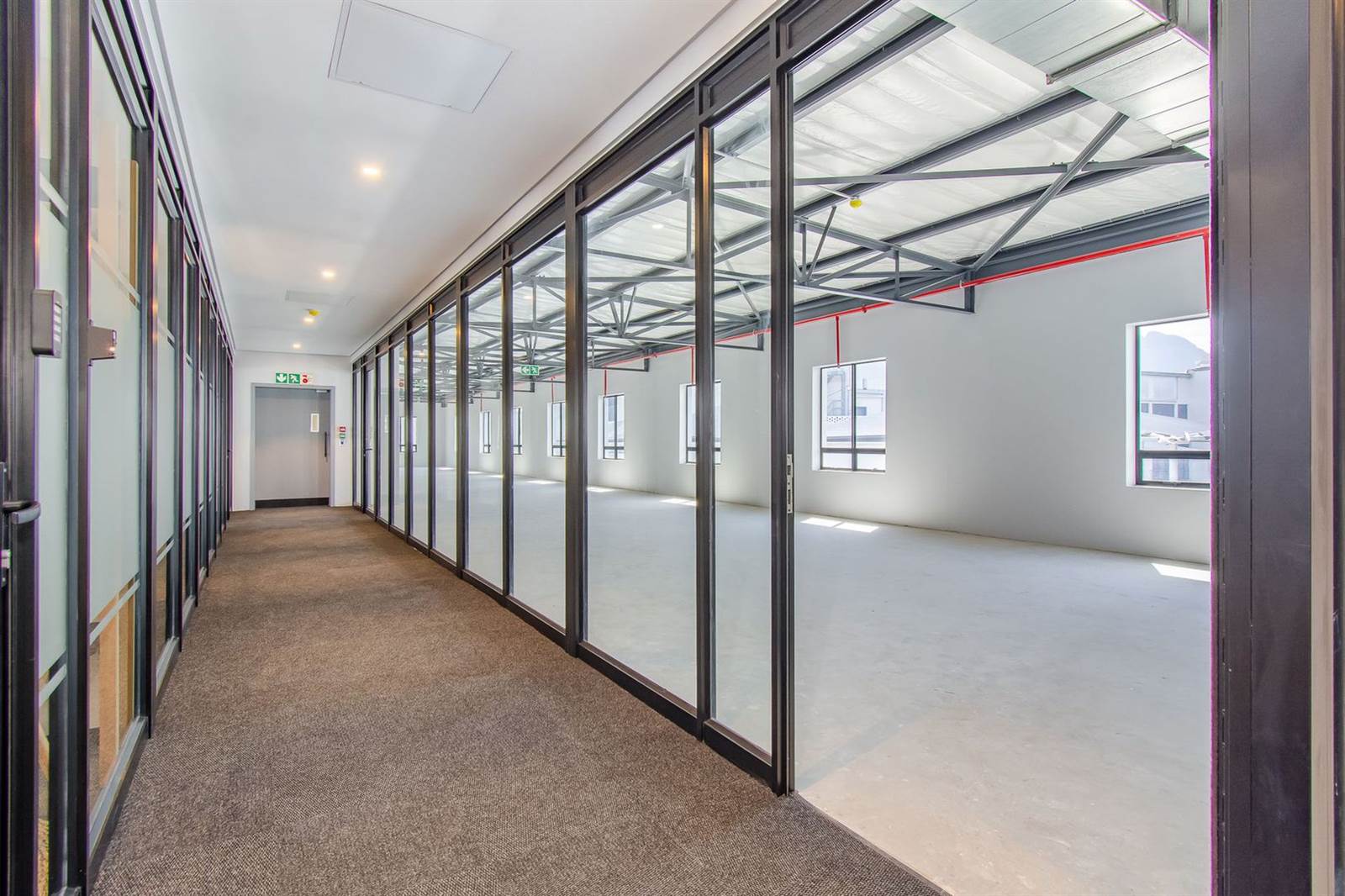 279  m² Office Space in Stellenbosch Central photo number 10