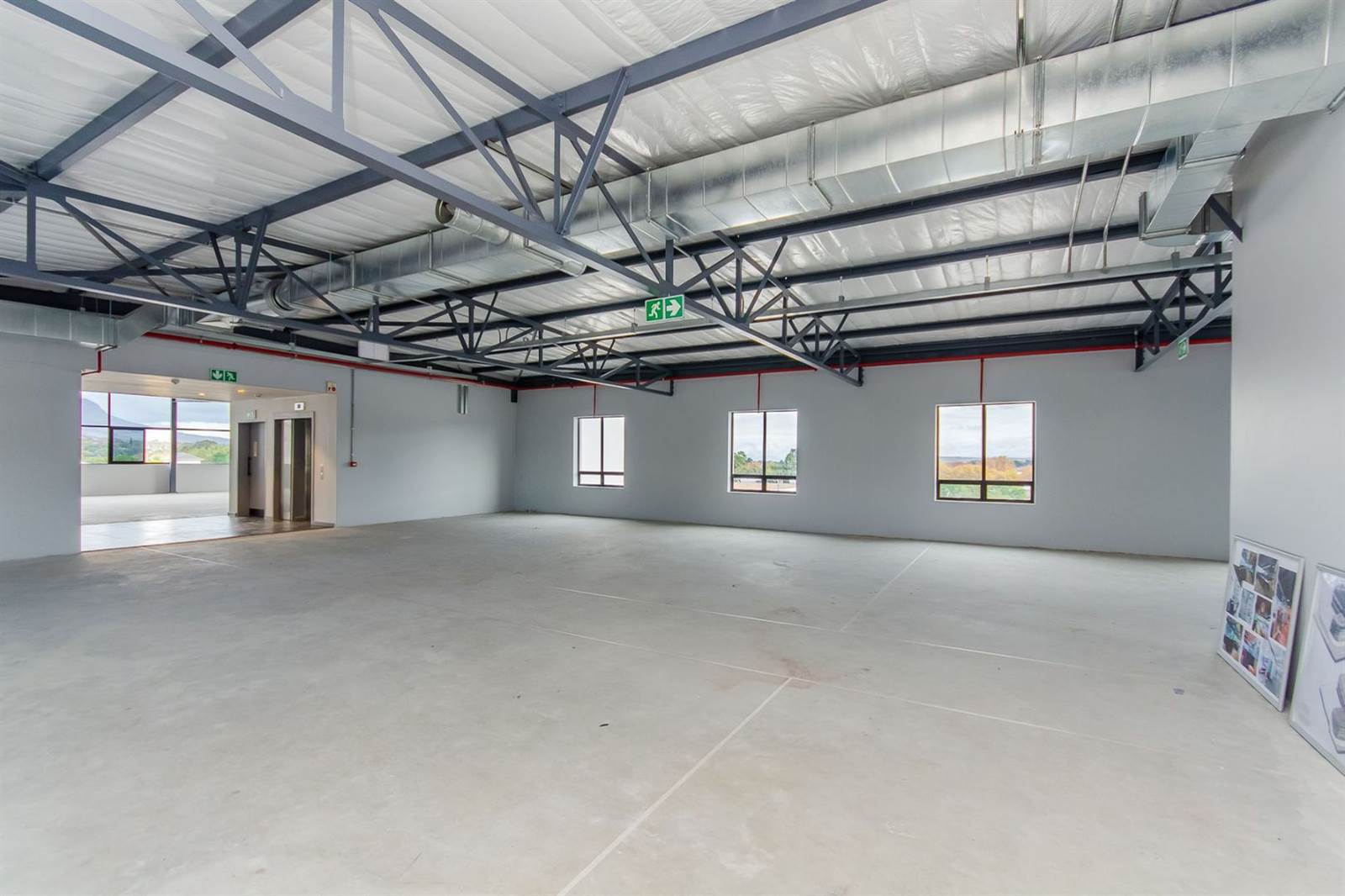 279  m² Office Space in Stellenbosch Central photo number 23