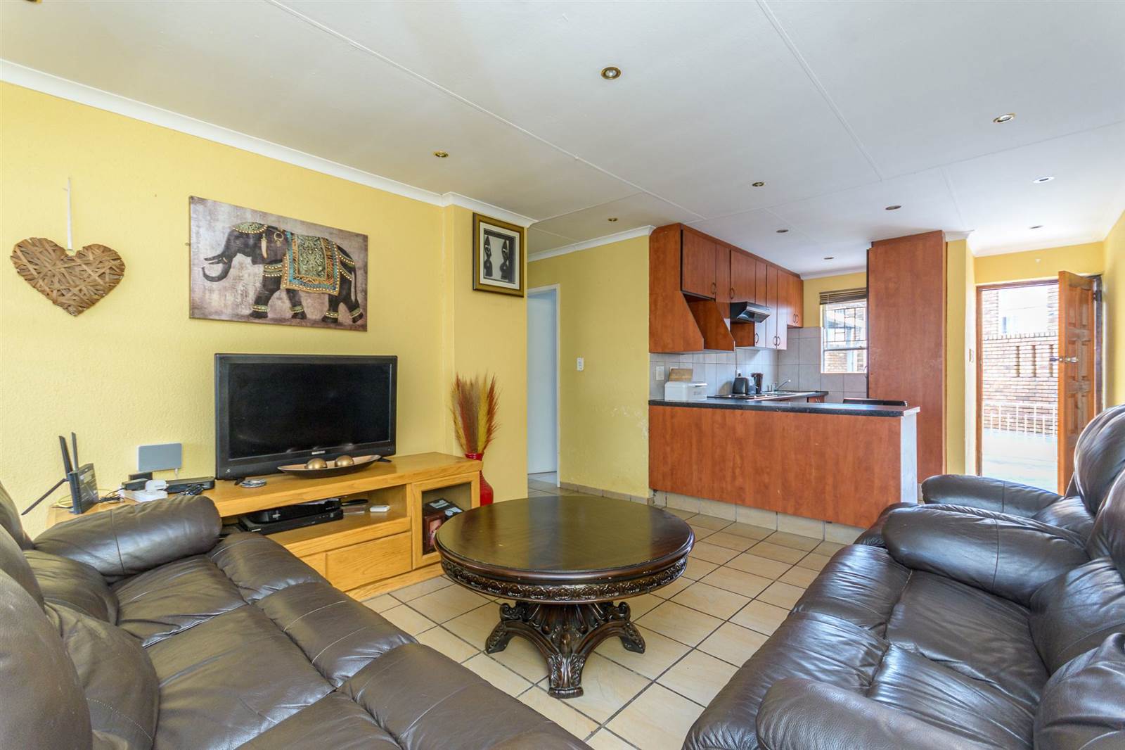 2 Bed Apartment in Terenure photo number 1