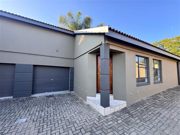 2 Bedroom Townhouse 2 Bedroom Townhouse
