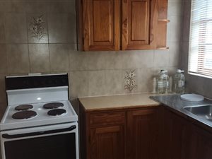 2 Bed Apartment in Clarendon