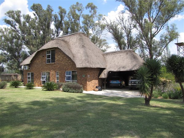 3 Bedroom House 3 Bedroom House