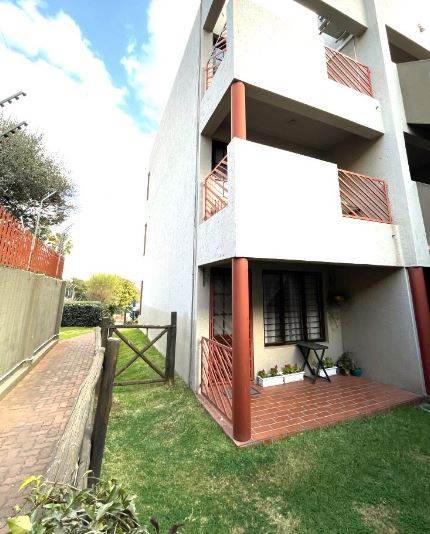1 Bed Townhouse in Morninghill photo number 5