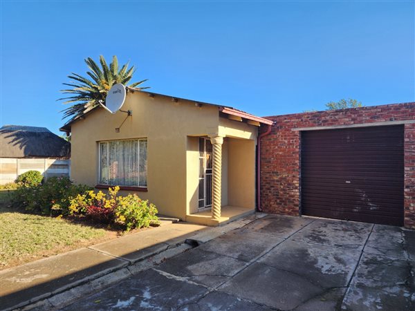 3 Bedroom House 3 Bedroom House