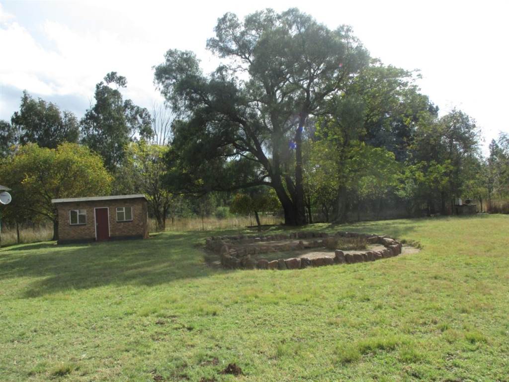 23 ha Farm in Witbank Central photo number 6