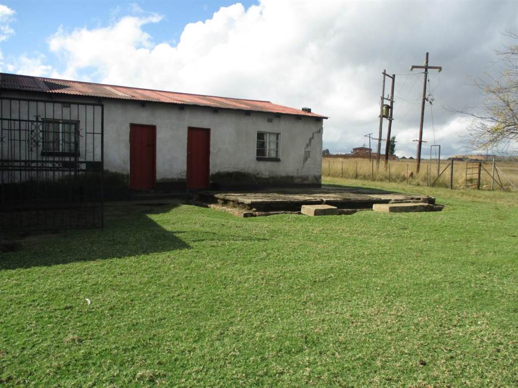 23 ha Farm in Witbank Central photo number 5