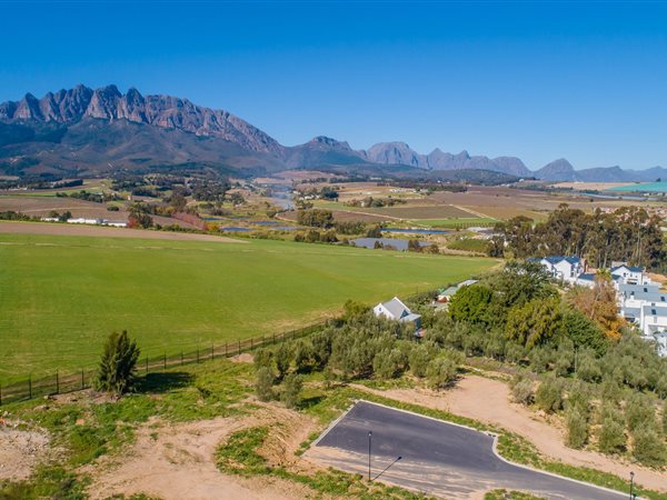 845 m² Land available in Wellington North