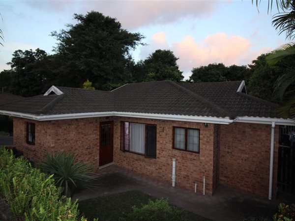 3 Bed House in Manors