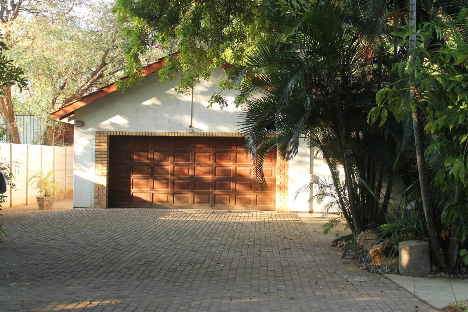 6 Bed House in Phalaborwa photo number 4