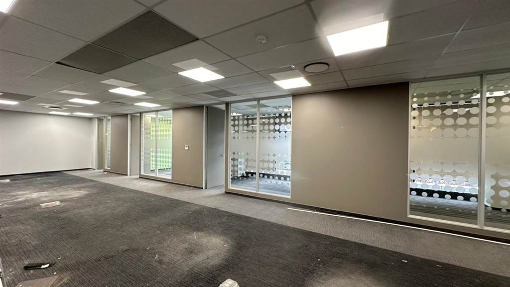 1123  m² Commercial space in Doringkloof photo number 14