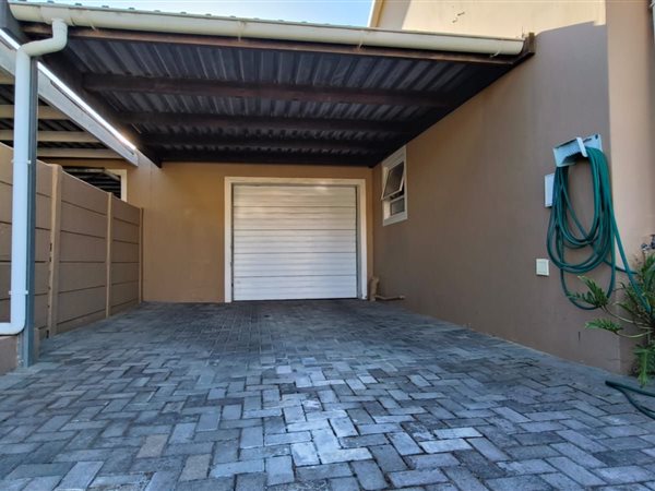 2 Bedroom Townhouse 2 Bedroom Townhouse