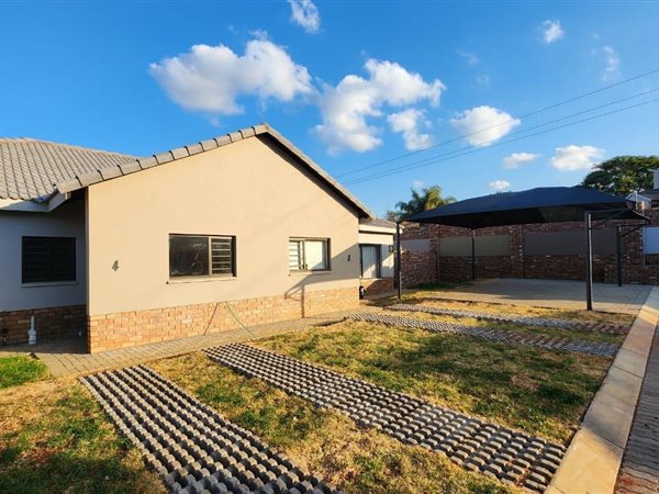 3 Bedroom Townhouse
