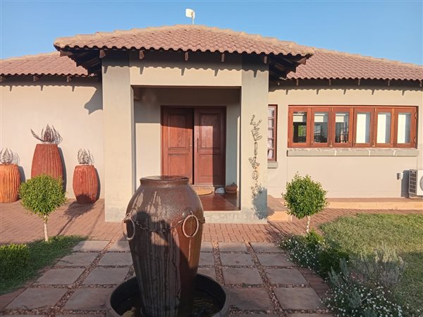 2 Bedroom House
