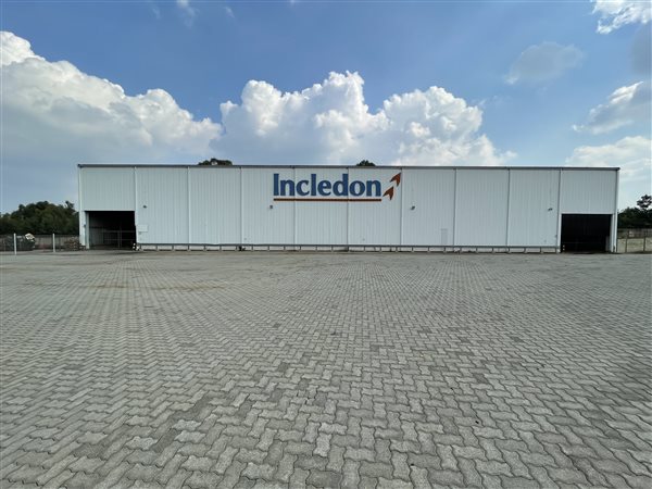 1600  m² Industrial space