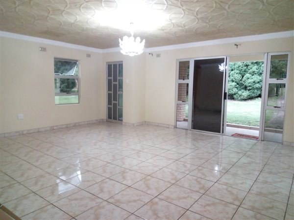 5 Bedroom House 5 Bedroom House