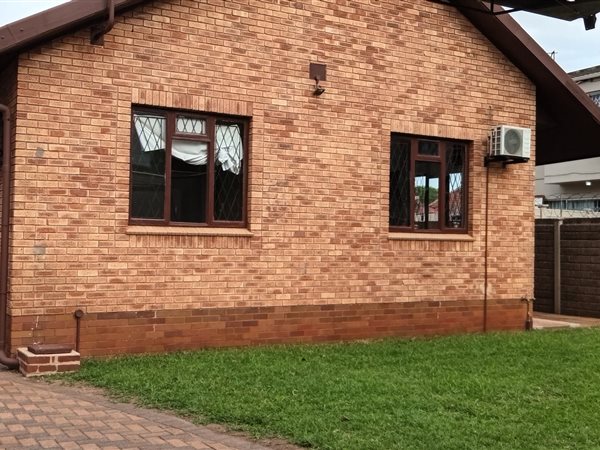 3 Bedroom House 3 Bedroom House