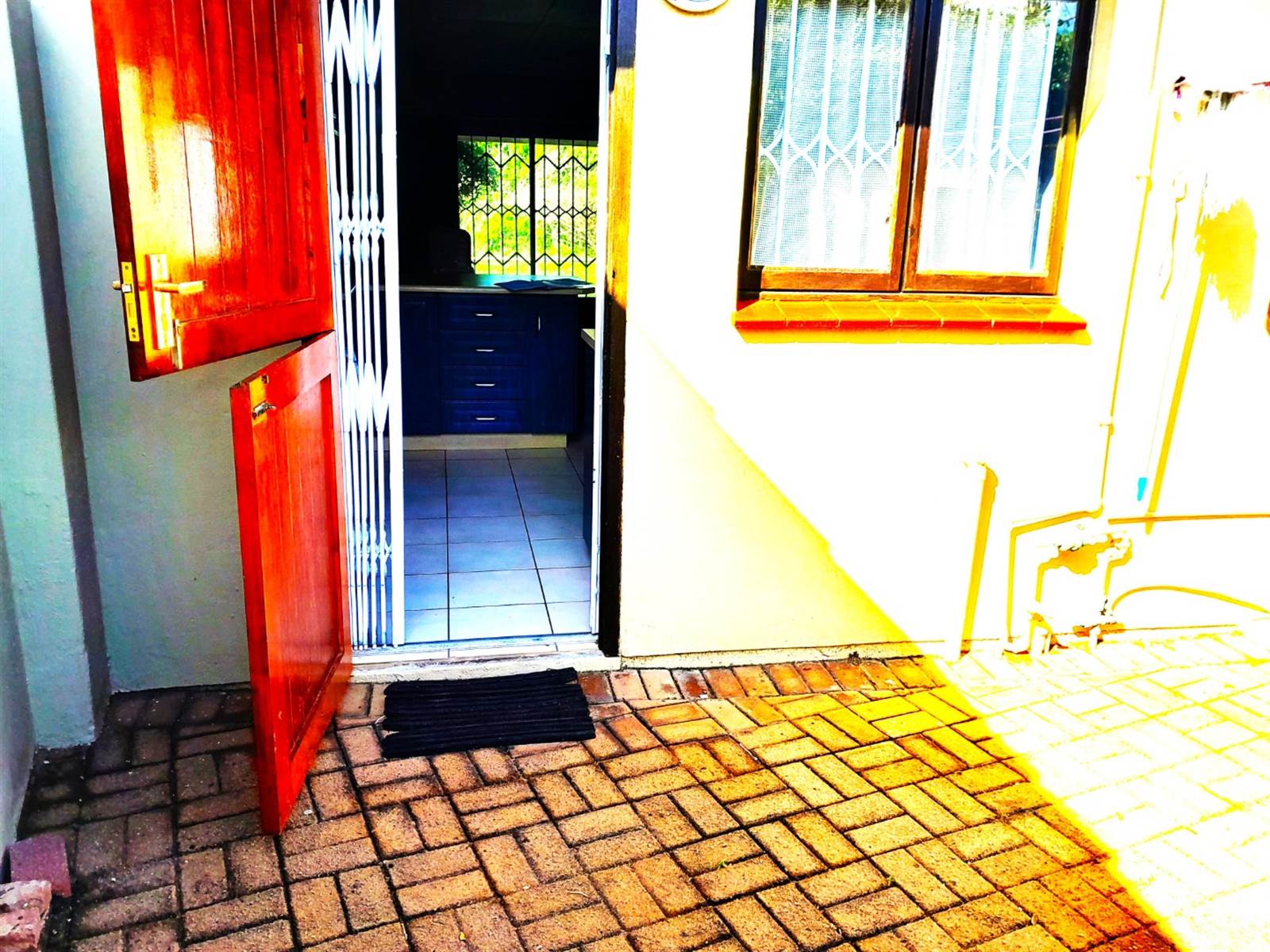 2 Bed Townhouse in Scottburgh South photo number 26