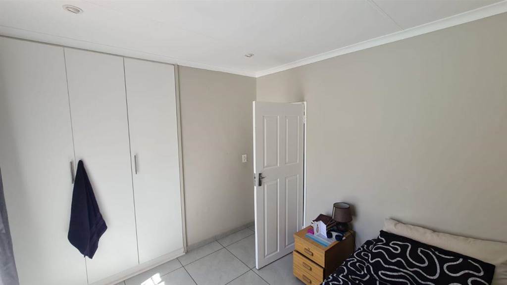5 Bed House in Secunda photo number 23