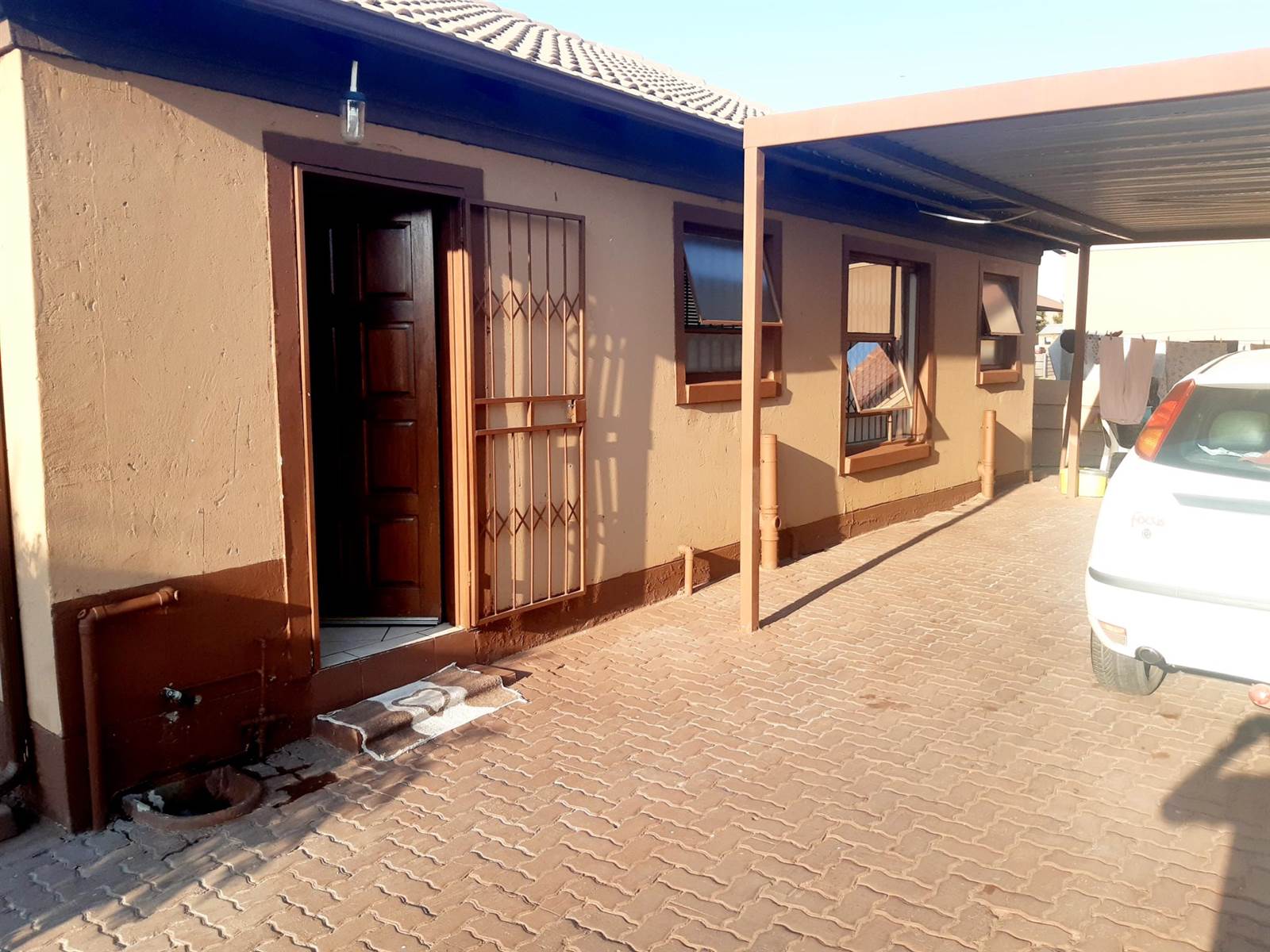 3 Bed House in Jukskei View photo number 3