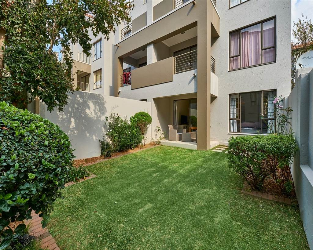1 Bed Apartment in Bryanston photo number 1