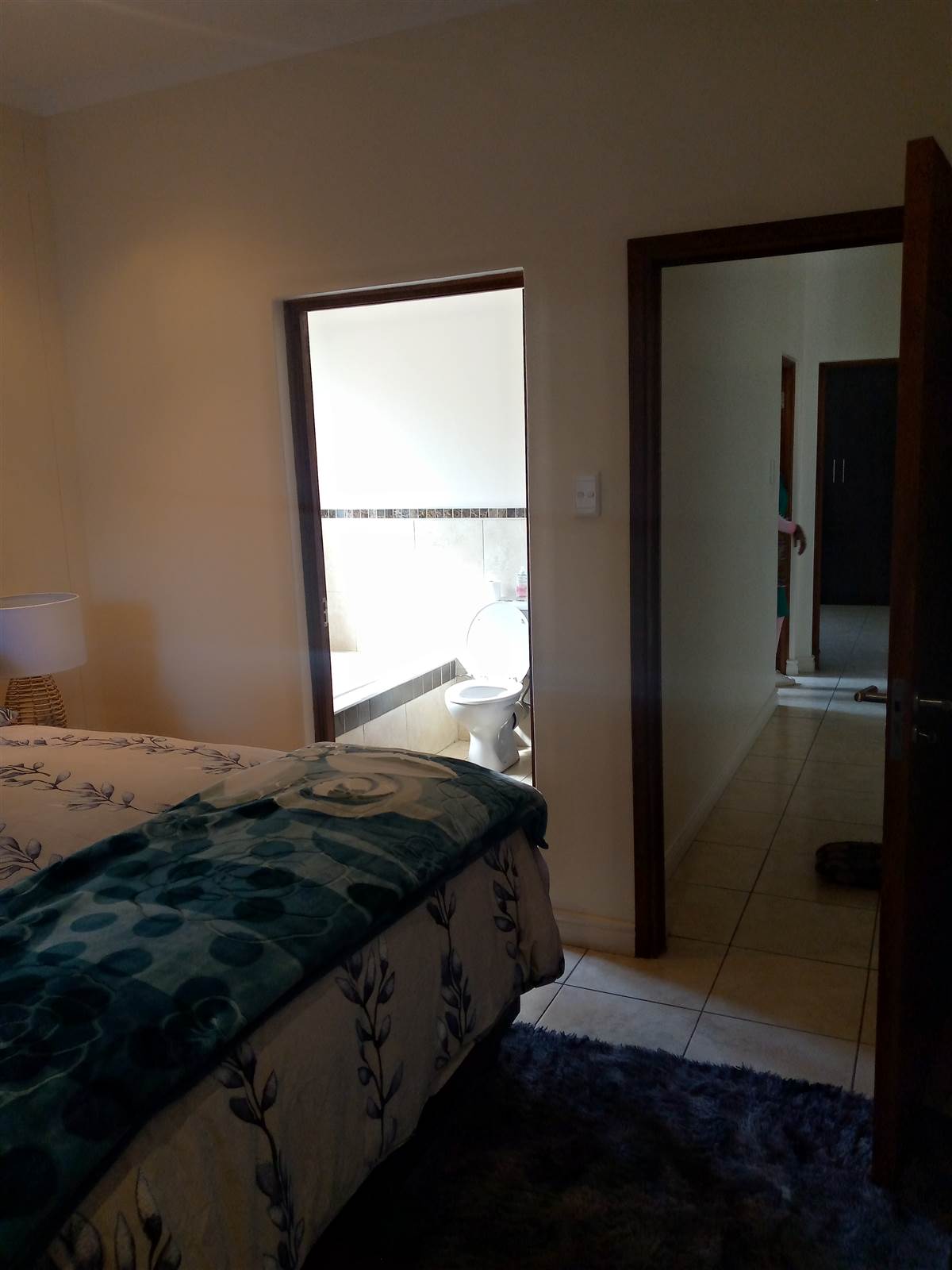2 Bed Apartment in Pretorius Park photo number 8