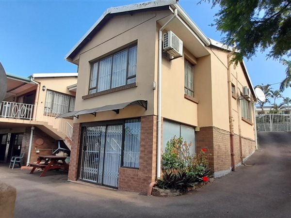 4 Bed House in Glenmore