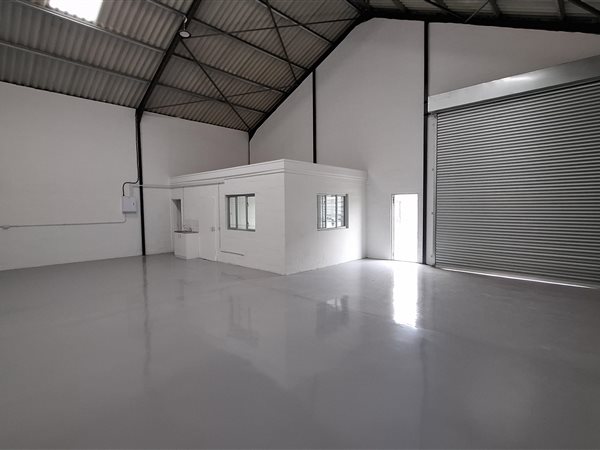 126  m² Industrial space