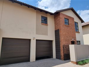 3 Bed Duplex in Rynfield AH