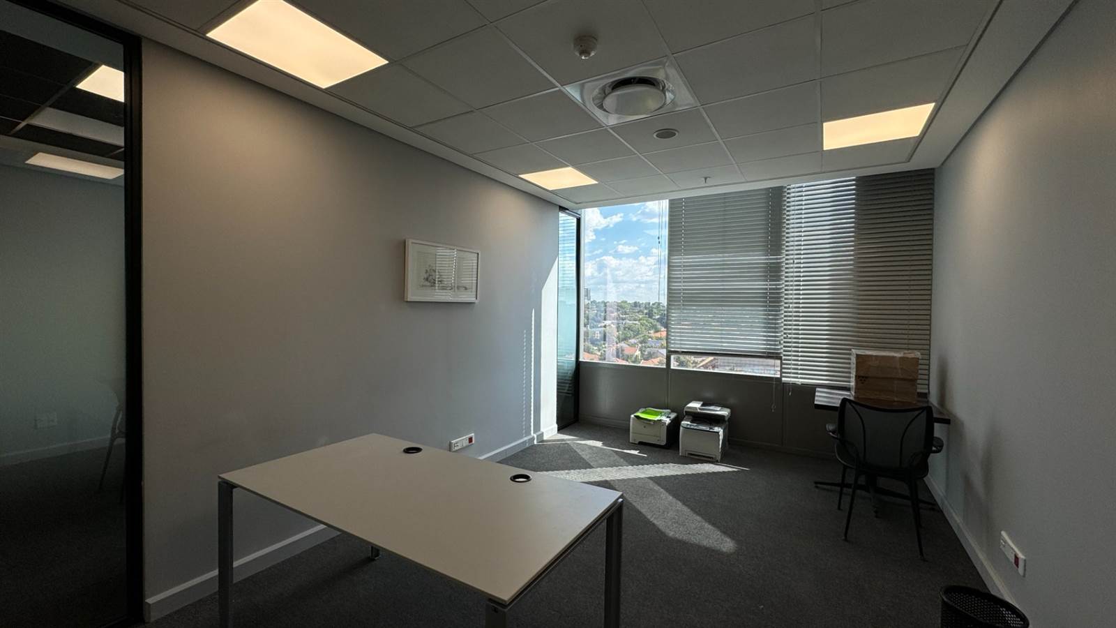 530  m² Office Space in Sandown photo number 4