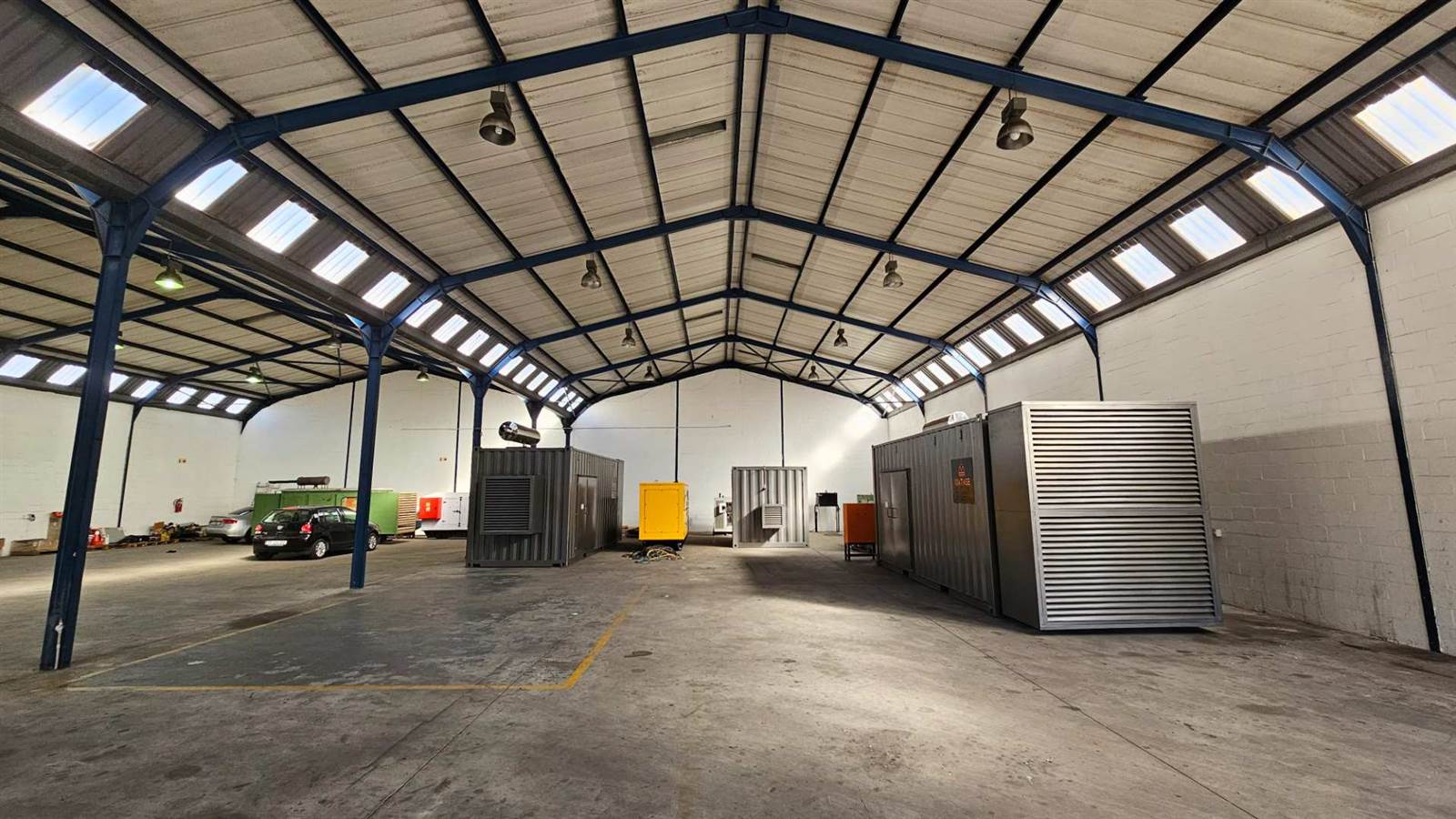 1163  m² Industrial space in Parow photo number 3