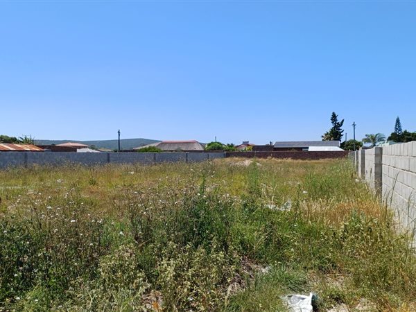1 193 m² Land