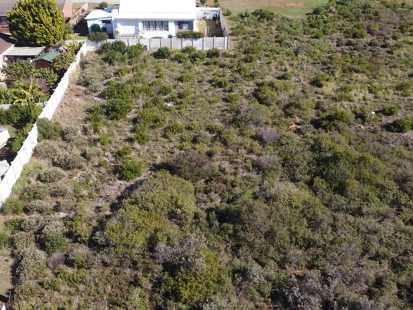 1040 m² Land available in Wavecrest