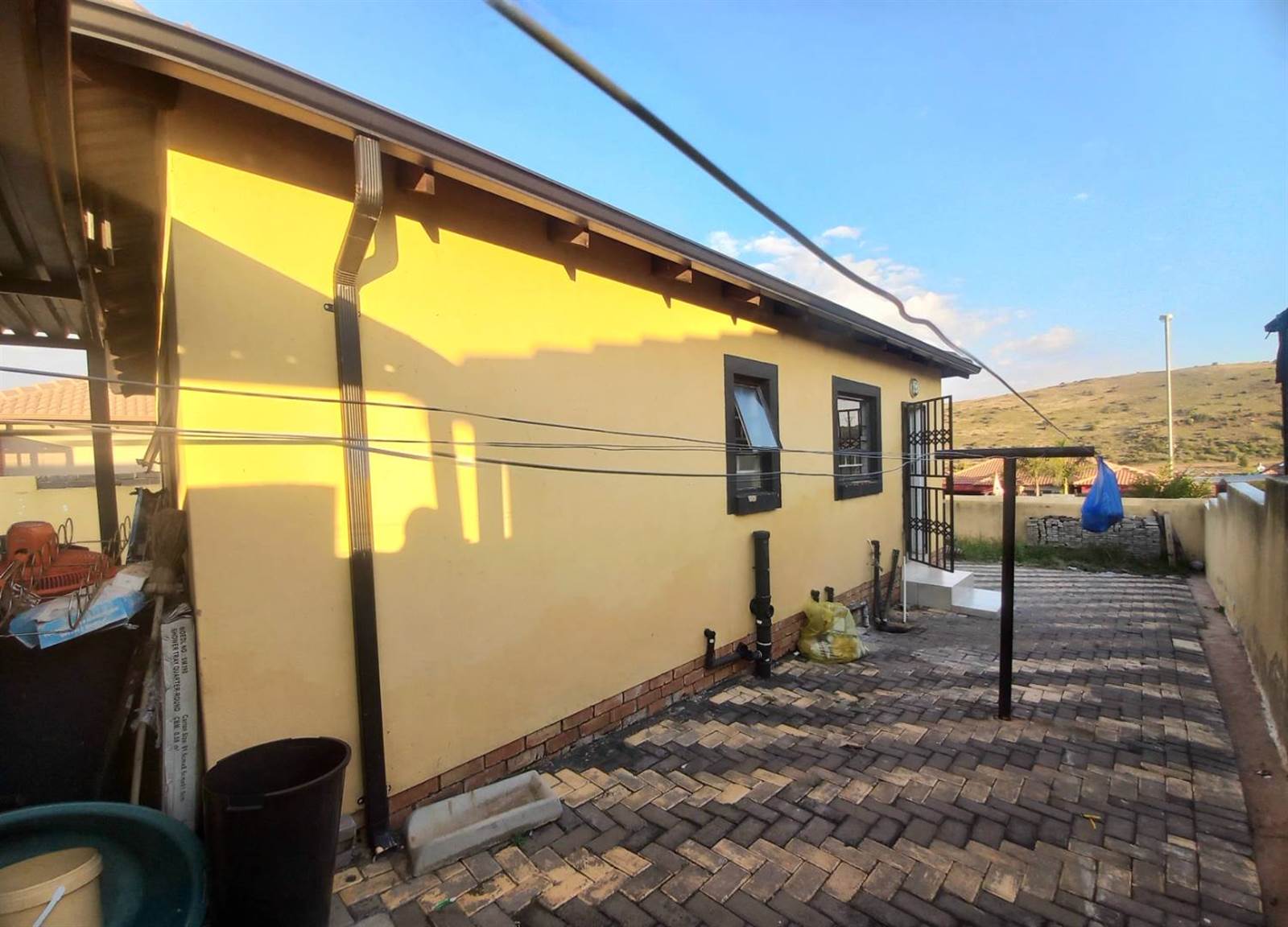 2 Bed House in Atteridgeville photo number 4