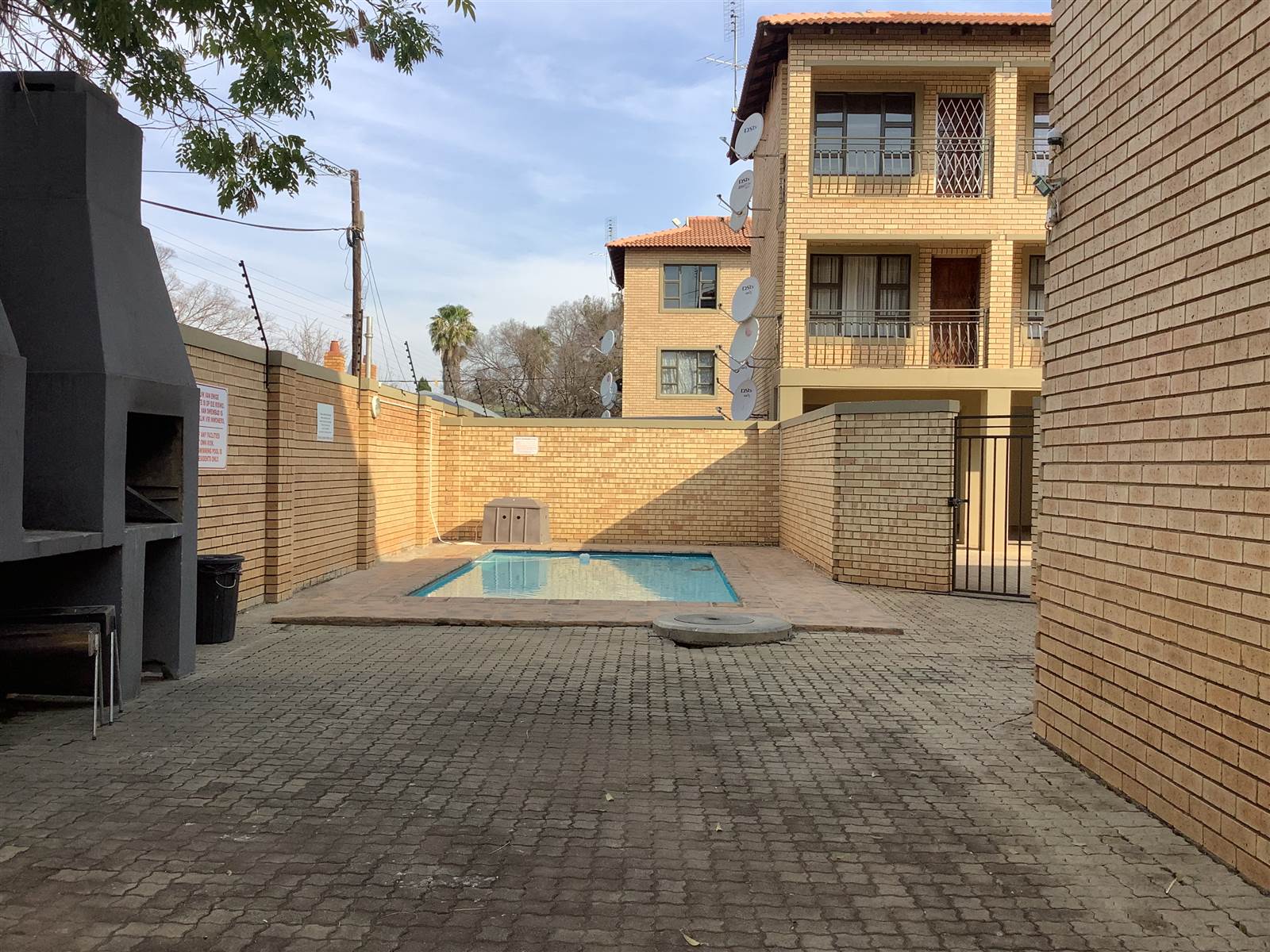 1 Bed Apartment in Potchefstroom Central photo number 17