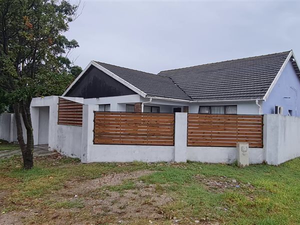 4 Bedroom House 4 Bedroom House
