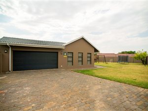 5 Bed House in Brakpan North