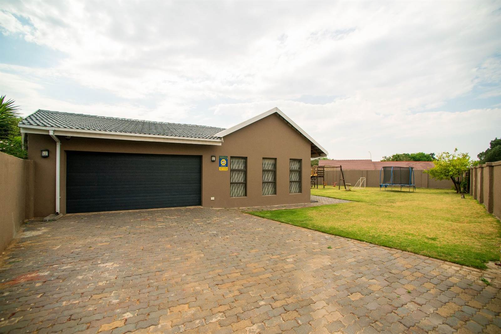 5 Bed House in Brakpan North photo number 16