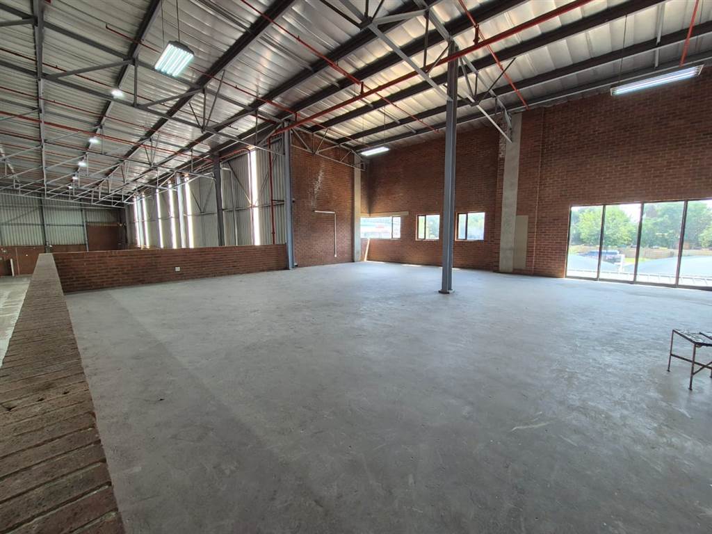 4891  m² Industrial space in Pomona photo number 2