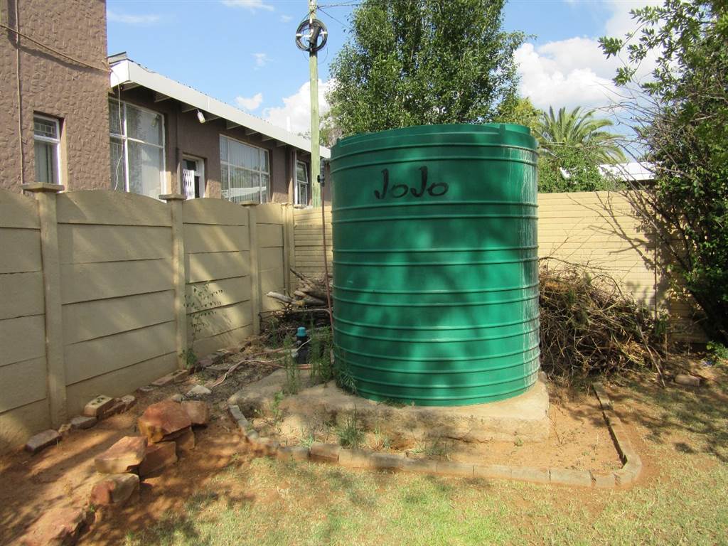 4 Bed House in Vryburg photo number 24