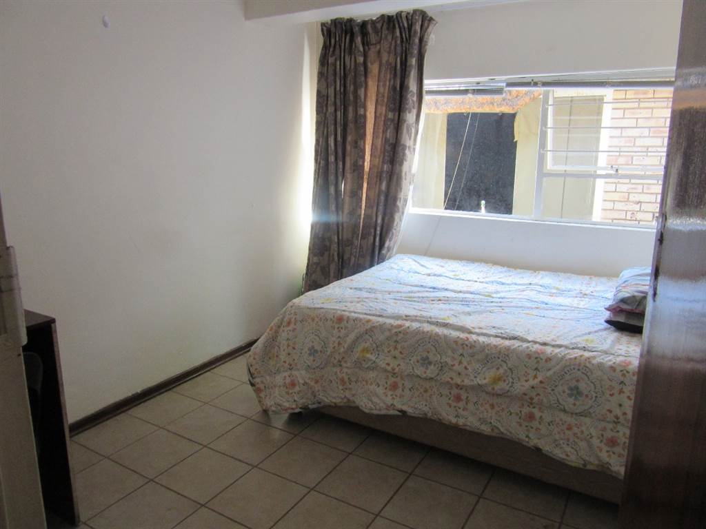 4 Bed House in Vryburg photo number 9